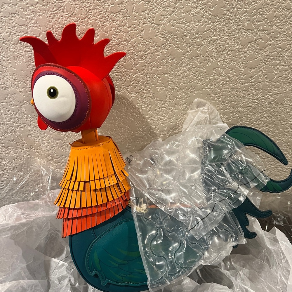 Loungefly Disney Moana Hei Hei Figural 3D Rooster Crossbody Bag Purse